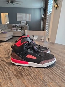 Jordan Spizike Bred Youth Size 7. Women's 8.5  - Picture 1 of 7