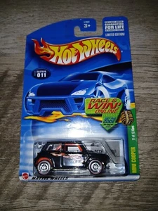Hotwheels 2002 Treasure Hunt #11/12 Morris Mini Cooper W/Real Riders W/protector - Picture 1 of 6