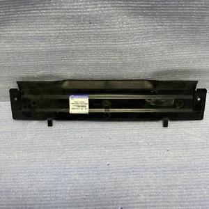 RADIATOR UPPER AIR SEAL COVER OEM 68408277AA JEEP GRAND CHEROKEE L 2021 - 2024 - Picture 1 of 7