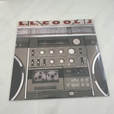 Ll Cool J - Image 1 of 3