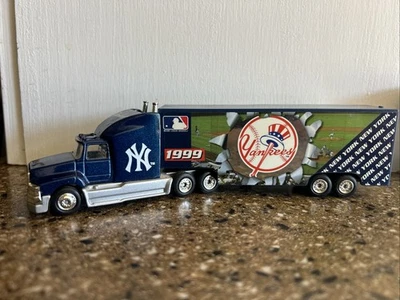 Camión semicarremolque White Rose Collectibles 1999 New York Yankees Foto 1 de 4