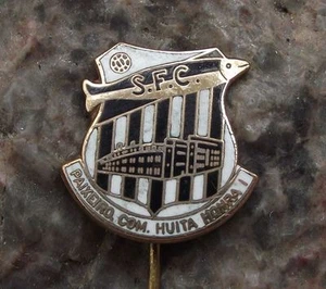 Vintage Santos SFC Fish & Stadium Brazil Football Club Soccer Pin Badge - Picture 1 of 2