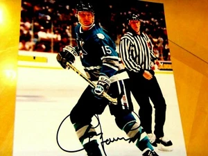 CRAIG JANNEY 1990's Show Signed Sharks 8x10 Hockey Photo -Guaranteed Authentic - Picture 1 of 2
