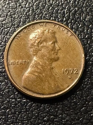 Collectible 1972 D Lincoln Cent Coin W/ Many Errors/ Faded Lettering - Image 1 of 2