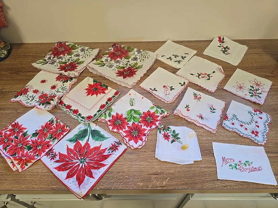 Lote 16 pañuelos de Navidad vintage - Pointsettias, muñeco de nieve, bastones de caramelo, campanas #3 Foto 1 de 4