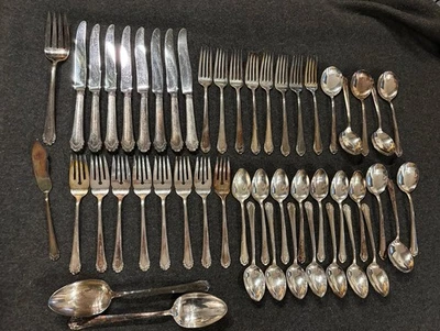 Gorham Cavalier 1937 cubiertos de acero inoxidable plateados juego de 50 piezas para 8 de colección Foto 1 de 4