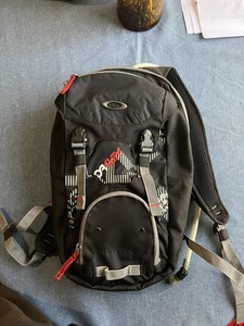 oakley hydration backpack