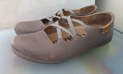 ZIERA ACTIVE COMFORT LEATHER UPPER/LINING/SOCK SIZE 37W FLAT SHOES - Image 1 of 4