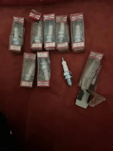 Champion P7 Spark Plugs x 8. n.o.s - Picture 1 of 5