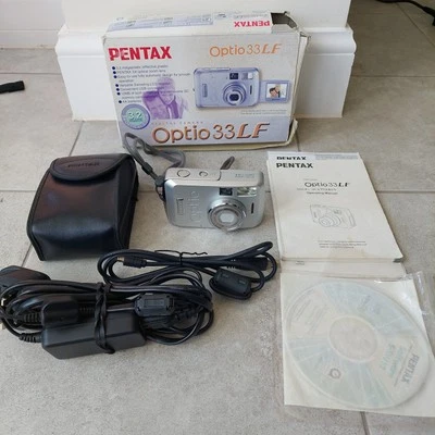 Pentax Optio 33LF 3.2MP Digital Camera - Image 1 of 4