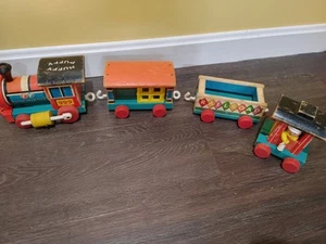Vintage Fisher Price Huffy Puffy Wooden Pull Train - 4 Stück Train Car Set - Bild 1 von 15