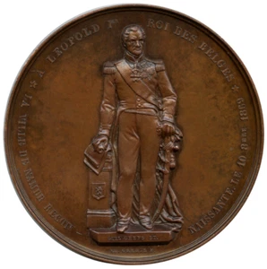 BELGIUM 1869 STATUE OF KING LEOPOLD I IN NAMUR BRONZE MEDAL 65MM 118G - Imagen 1 de 4