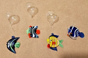 (Lot of 4) Glass Fish With Floating Bubbles ~ Missing 1 Bubble - Picture 1 of 10