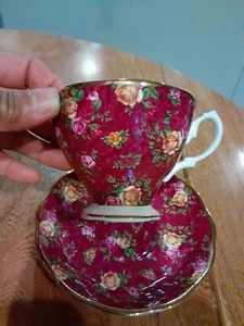 Royal Albert Ruby Lace Old Country Rose 2002 Collection Tea Cup Set - Picture 1 of 11