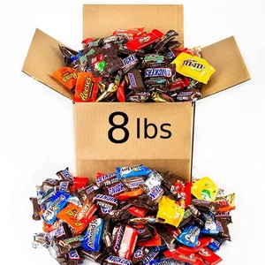 Halloween 8 libbre confezione varietà caramelle sfuse Reese's Snickers kit Kat Twix barre M&M - Foto 1 di 11