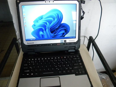 Panasonic LT Toughbook CF-33 i7-7600U@ 2.8GHz 16GB 256GB SSD Win 11P GPS & Bar C - Image 1 of 4
