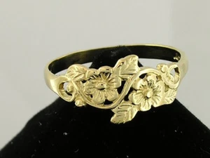 Hermoso anillo de flores y hojas de oro sólido genuino de 9 quilates en tu talla - Imagen 1 de 5