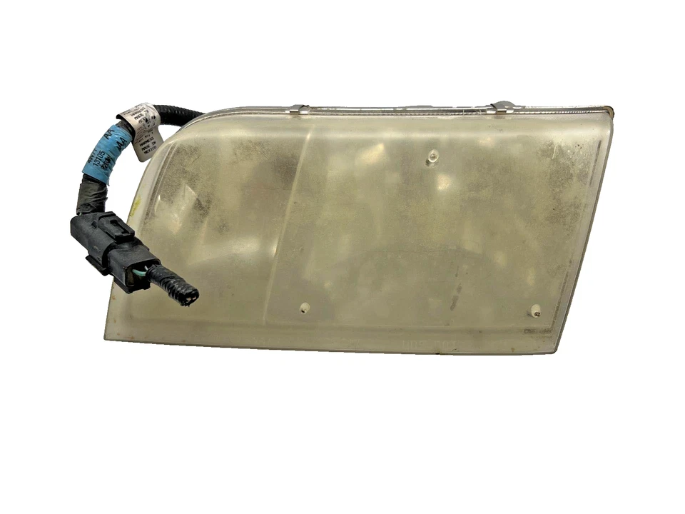 1998 - 2011 Ford Crown Victoria Headlamp Assembly Left Drivers Side - Изображение 1 из 1