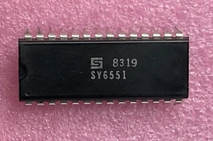 Adaptador de interfaz de comunicación asíncrona Synertek SY6551 circuito integrado - Imagen 1 de 1