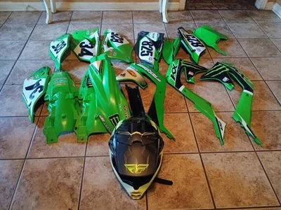 Kx450 2021 plástico y casco Foto 1 de 3