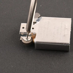 Para Encendedores Zippo, Moler Rueda Acero Remache Retiro Punzón Piezas para Reparación - Imagen 1 de 7