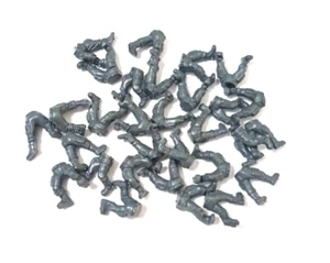 40k Imperial Guard Catachan Leg Bits x30 - Picture 1 of 1