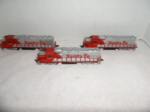 HO Scale Santa Fe Diesel Locomotive Engine #3500 Lot Of (3) Silver/Red - Picture 1 of 9
