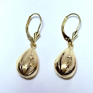 Pendientes colgantes en lágrima con acabado satinado pulido de oro amarillo de 14K 2,1 g - Imagen 1 de 8