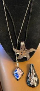 3 MURANO GLASS PENDANTS; STARFISH, FLORAL - Picture 1 of 4