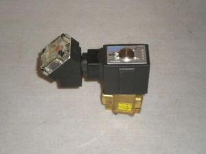 New! SMC VX3344 Solenoid Valve 24 VDC Coil Free Shipping - Picture 1 of 4