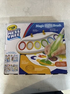 Crayola Color Wonder Magic Light Brush Mess-Free Painting for Kids ~ Fun Art Set - Picture 1 of 2