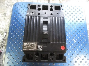GE INTERRUTTORE 30AMP 3 POLI 480 VAC TED134030 - Foto 1 di 5