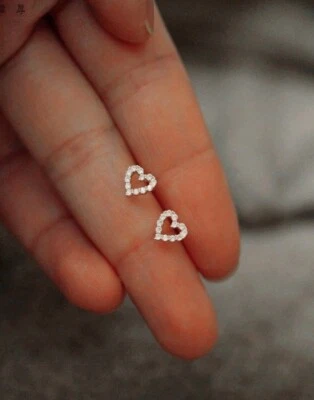 925 Sterling Silver Full Stone Heart Stud Earrings Women Girls Jewellery Gift UK - Image 1 of 3