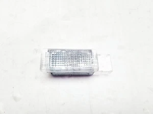 SKODA KAMIQ NW4 LUCE CORTESIA INTERNA 6L0947565 2023 - Foto 1 di 17
