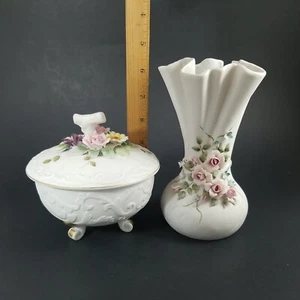 Lefton China 2 Stück - 1 Fußschale/Deckel & 1 gekräuselte Vase, handbemalt, Blumen - Bild 1 von 24