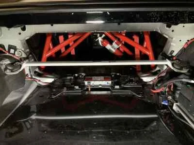 Soporte de barra de puntal trasero Ultra Racing Fit 08-14 Mercedes Benz C63 AMG/W204 C250/350 Foto 1 de 4