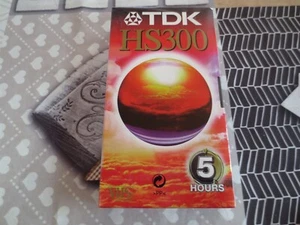 NEW & SEALED VHS VIDEO CASSETTE TDK HS300 5 HOURS - Photo 1/2