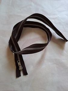 Cerniera Chiusura Zip Lampo Divisibile Marrone Catena Metallo Argento Cm 80 - Foto 1 di 2