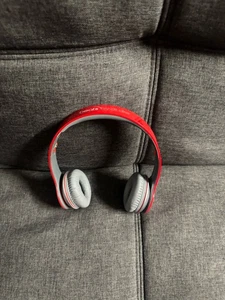 Beats by Dr. Dre Solo HD Cuffie Cablate On Ear Edizione Speciale Rosso TESTATE - Foto 1 di 6