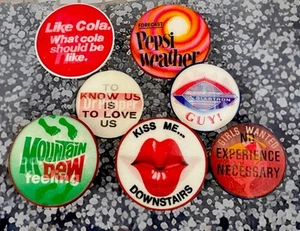 Original Vtg LOT OF 7 MIXED VARI VUE NOS PINBACKS 4 Soda, 3 Not MINT - Picture 1 of 10