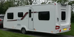 Swift Challenger 590 with Lux Pack and Alde Heating (2017) - Picture 1 of 16