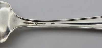 Elegante tenedor para servir carne fría Pat. de madera de cuña internacional de plata esterlina de 9" Foto 1 de 3