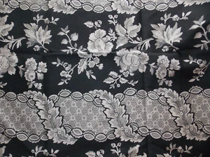 Remanente de tela con estampado de flores blanco y negro F1428 - Imagen 1 de 1