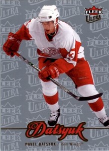 2007-08 Fleer Ultra Pavel Datsyuk Ice Medallion /100