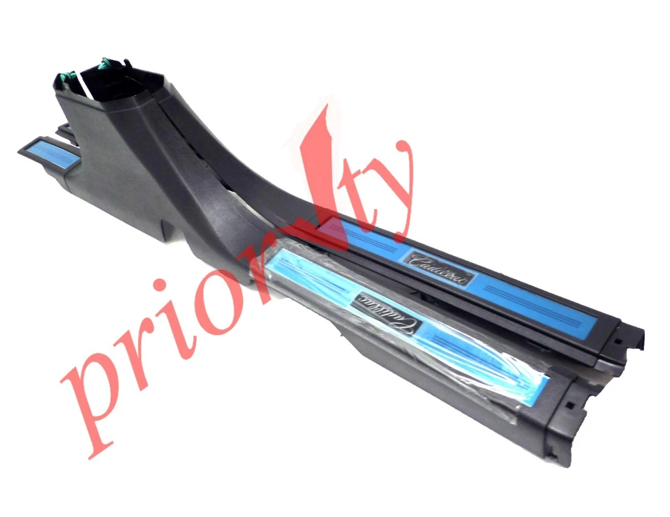 19072905 Illuminated Front Door Sill Plates C Script Black 2010-16 Cadillac SRX - Image 1 of 4