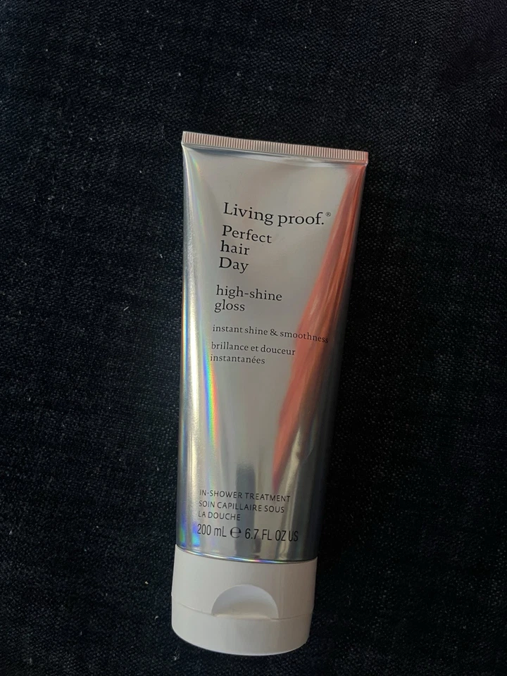 Brillo alto brillo día cabello perfecto Living Proof Foto 1 de 1