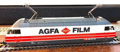 Roco 43652 AGFA livery SBB electric engine, Class RE 460 015 - Image 1 of 4