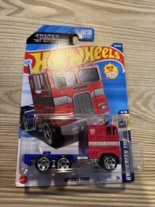 Hot Wheels Transformers Optimus Prime - Picture 1 of 3