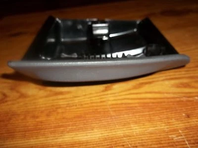 97-02 FORD F150 СЕРЫЙ ПЕПЕЛЬНИЦА ПЕПЕЛЬНИЦА ПИКАП ЭКСПЕДИЦИЯ 98 99 00 01 xlt  - Изображение 1 из 4