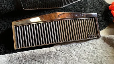 Cadillac Cimarron 1985-88? Rejilla E&G Foto 1 de 2